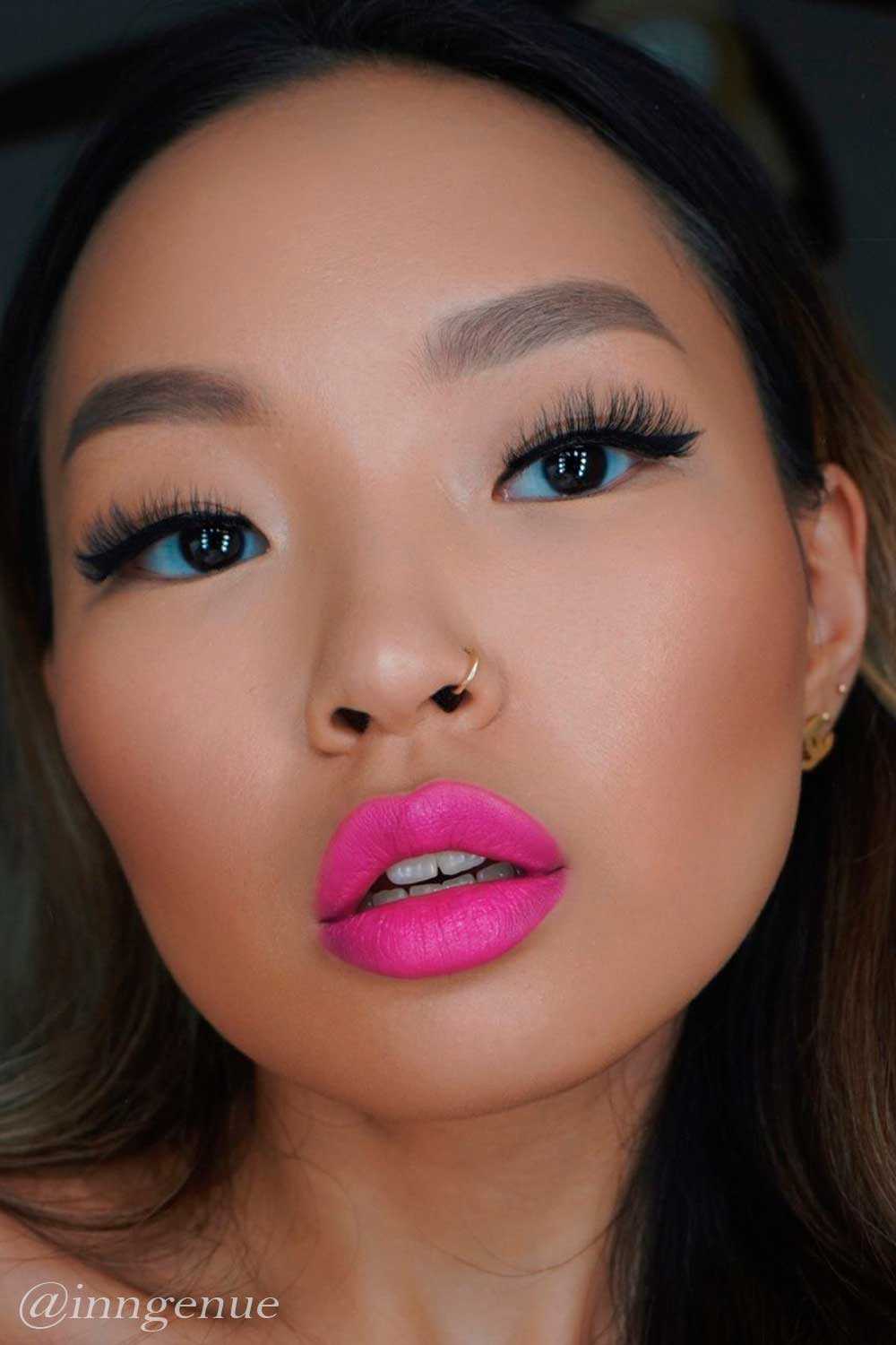 Poolside Smashbox lipstick shade! Poolside Smashbox Be Legendary Lipstick! It's all silky, smooth smiles with the Be Legendary Lip in Poolside