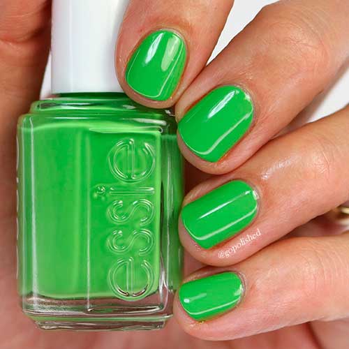 Cute short lime green nails 2021 with Essie Nail Polish feelin' just lime
