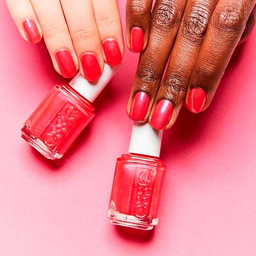 cute short pink nails 2021 with Essie pucker up nail polish for summer 2021