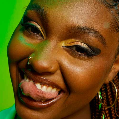 Cute eyeshadow look with E.L.F. Cosmetics Electric Mood X Tiana Feeling Lucky Eyeshadow Palette Best eyeshadow looks you can apply with Eyeshadow Palette Electric Mood X Tiana Feeling Lucky by E.L.F. Cosmetics