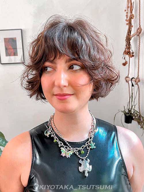 Short Shaggy Bob Haircut - The Best Short Shag Haircuts 2022