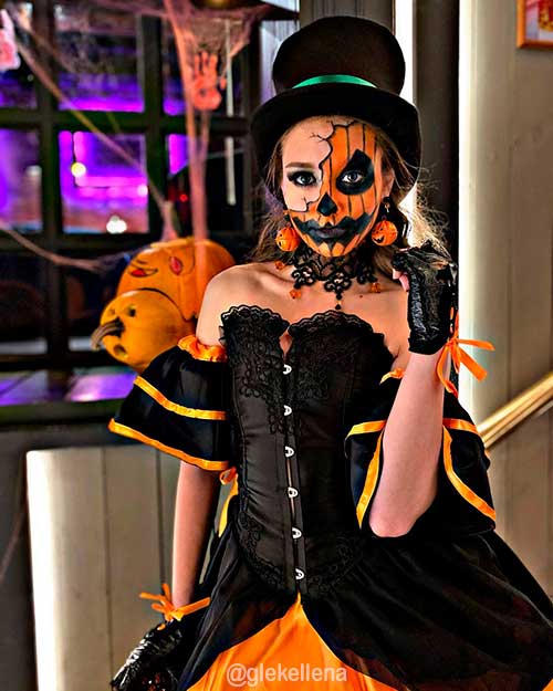 Glam pumpkin makeup with pumpkin costume for Halloween 2021 Glam pumpkin makeup with pumpkin costume for Halloween 2021