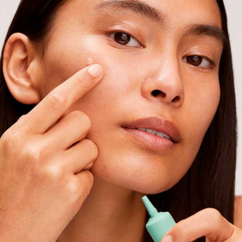 How to Use Versed Skincare Out of Sight Dark Spot Gel How to Use Versed Skincare Out of Sight Dark Spot Gel, dark spot fader, dark spot corrector, dark spot treatment