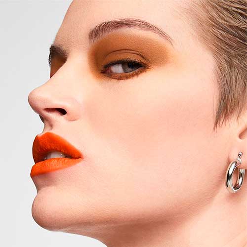 Polka Dot Man Smashbox Lipstick Polka Dot Man Smashbox Lipstick for an awesome bright orange lips