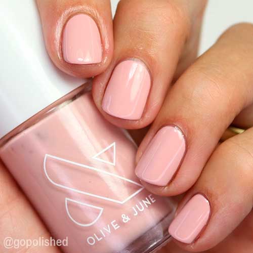 Short pink nails with STUDY HALL polish of The Fall Nail Polish Set 2021 By Olive & June