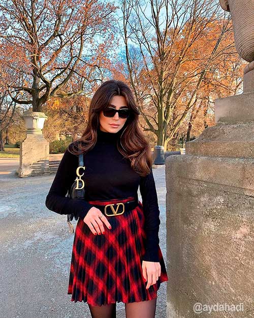 Turtle Neck Blouse and Skirt Stunning Fall Outfits for Women 2021: Turtle Neck Blouse and Skirt are cute fall outfits and fashion trends 2021