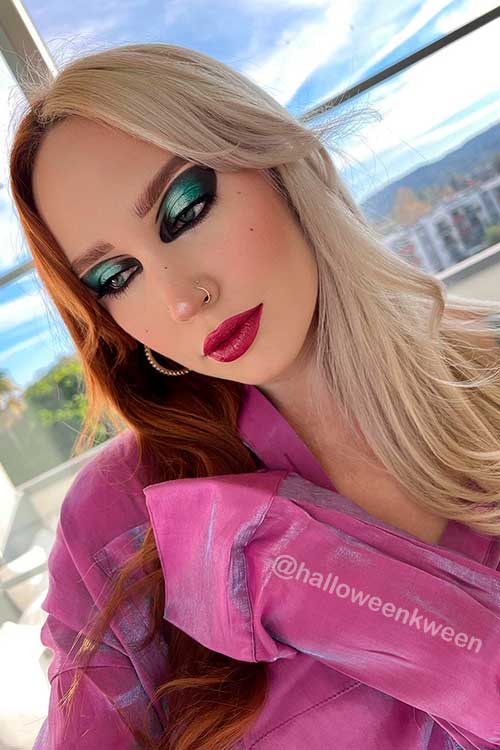 Metallic Minty Eyeshadow with Smoky Eye Look For Holidays 2021 Metallic Minty Eyeshadow with Smoky Eye Look For Holidays 2021