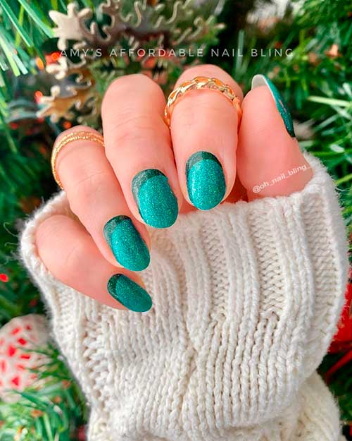 Short Round Reverse French Feeling Pine Color Street Nails with Glitter for Christmas 2021