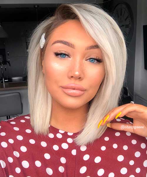 Stunning natural makeup look with shoulder length hair Stunning natural makeup look with shoulder length hair