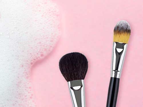 How to Clean Makeup Brushes at Home