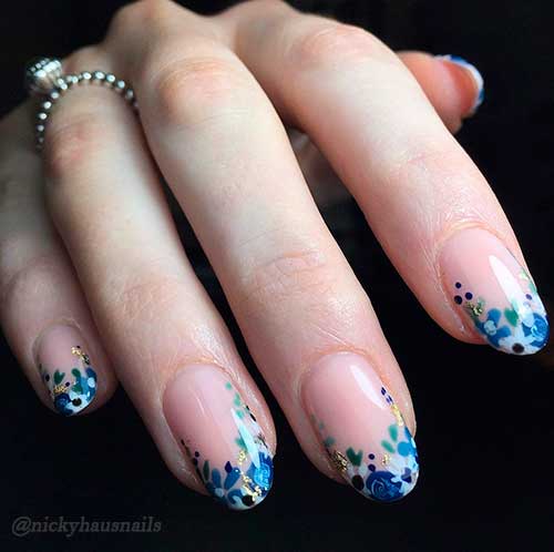 Short Round Shaped Modern Flower French Mother's Day Nails Design with A Twist