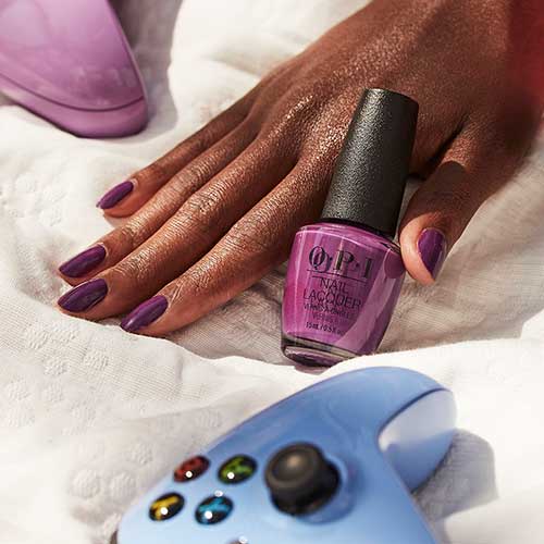 Short purple nails use N00Berry OPI Nail Polish from OPI Xbox spring nail colors 2022 Collection