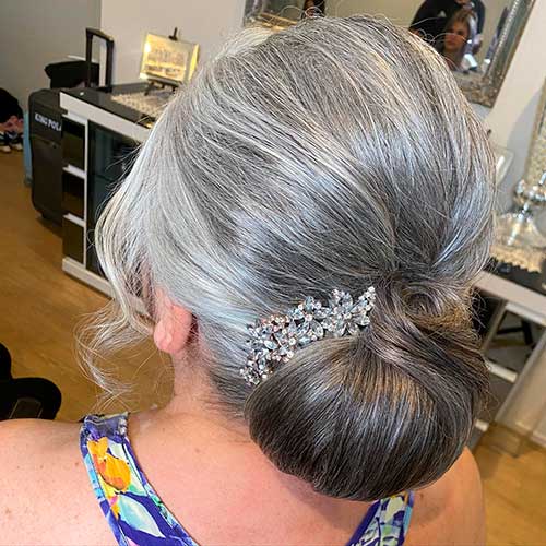 Mother of Bride’s Chignon Bun