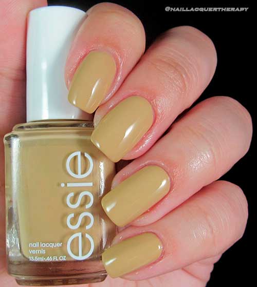 Essie Centerpiece of Attention Square Mid-tone Neutral Nails with Essie Centerpiece of Attention - Essie Hostess with the Mostess Collection