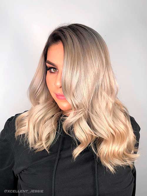Gorgeous champagne blonde hair color idea for the fall season