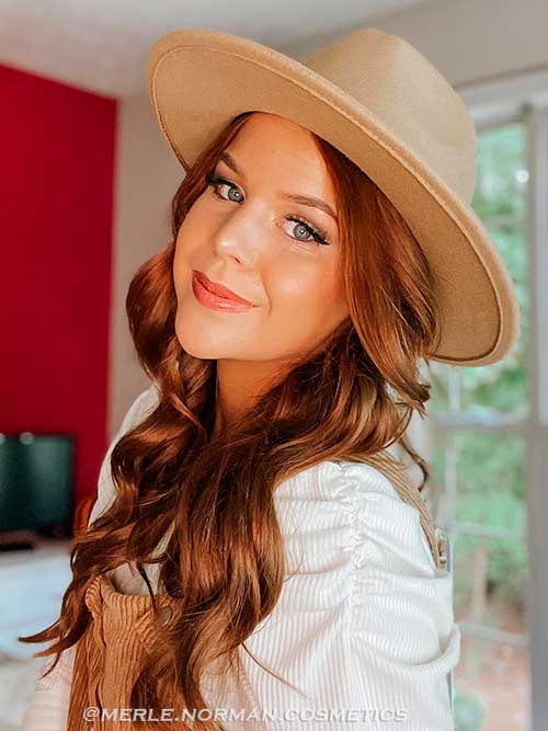 Beautiful fall makeup with natural eyelid color Beautiful fall makeup with natural eyelid color - Fall Makeup Trends 2022