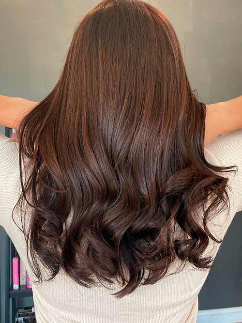 Chocolate brown hair is one of the most popular winter hair colors in 2023