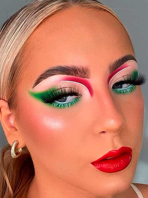 Xmas Red and Green Eyeshadow Look with Red Lips