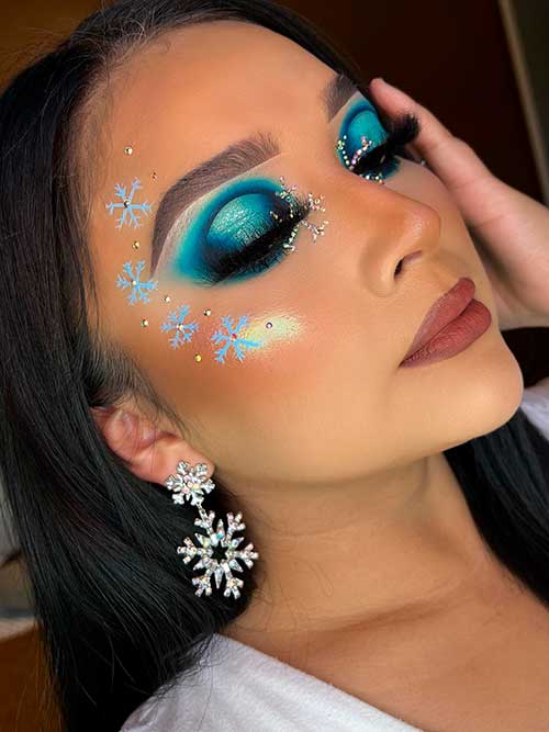 Glamorous Snowflake Makeup Look Glamorous Snowflake Makeup Look with Rhinestones
