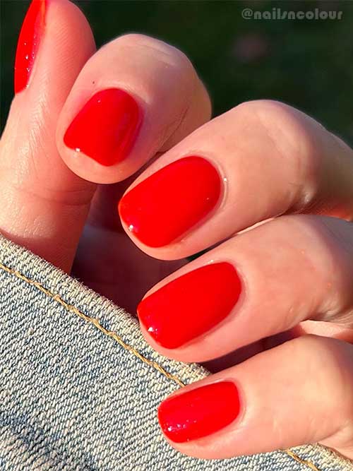 OPI Left Your Texts on Red Short Red Nails with Glitter Using OPI Left Your Texts on Red