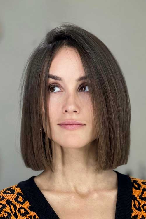 Medium Blunt Straight Polished Bob for Summer 2023
