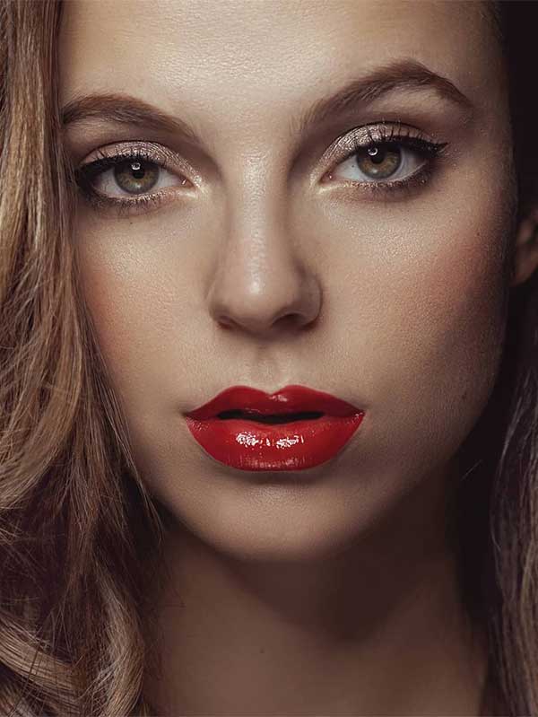 Glossy Red Lips Using NARS FULL VINYL LIP LACQUER RM 91
