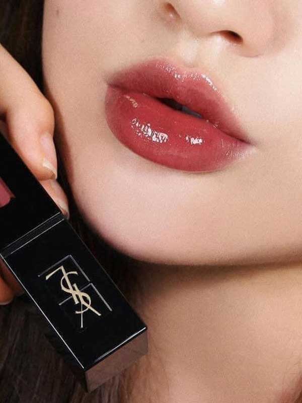 Pretty plum pink lips using YSL Beauty Vinyl Cream Lip Stain Carmin Session