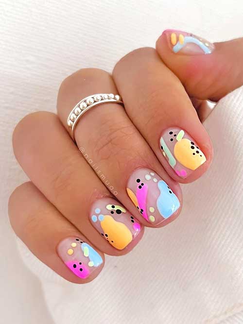 Colorful short abstract nails for august 2023 Colorful short abstract nails for august 2023