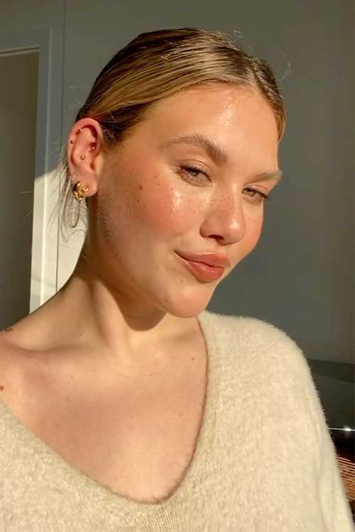 Manage Stress and Lifestyle Factors are Important to Manage Sensitive Skin