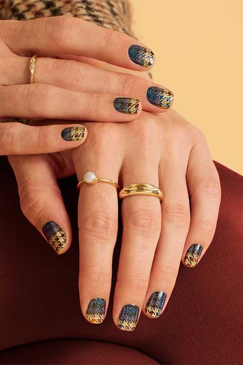 Short nails with Lucky Cardigan nail polish strips from Color Street Fall 2023 Collection