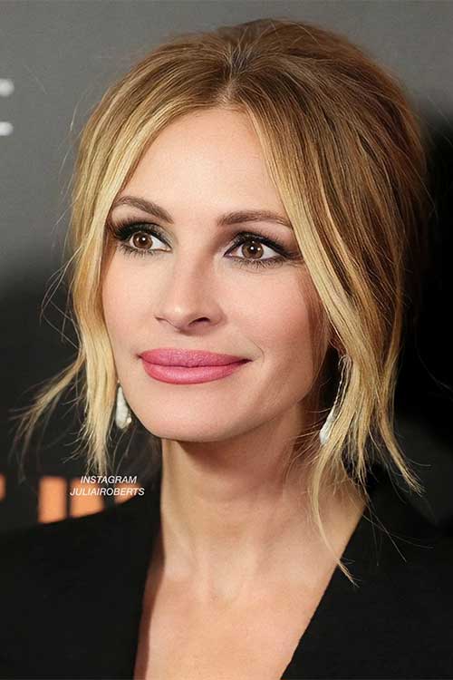 While Julia Roberts keeps her beauty routine relatively simple, she does have a few go-to products that she swears by