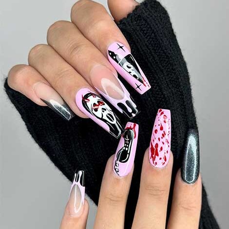 Long coffin-shaped black and light purple scream nails feature a ghost face, knife, telephone speaker, and blood-splatter