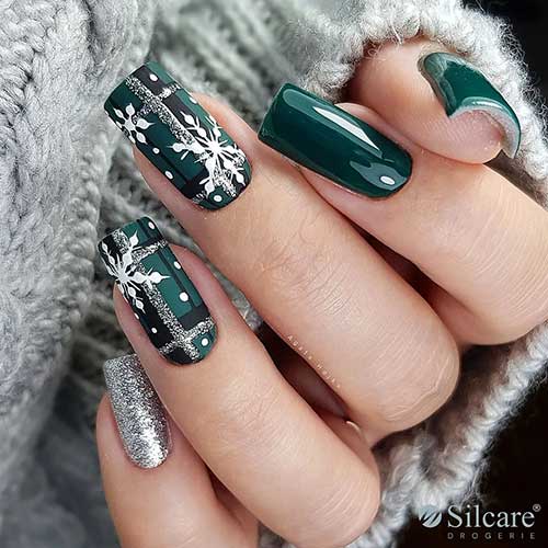 Long square-shaped dark green and silver glitter sparkling Christmas nails with black and silver glitter plaid nail art Long square-shaped dark green and silver glitter sparkling Christmas nails with black and silver glitter plaid nail art